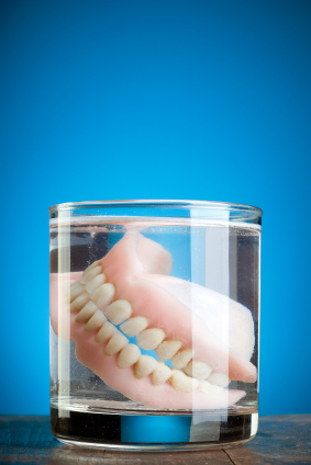 An Overview of the First Month With Dentures